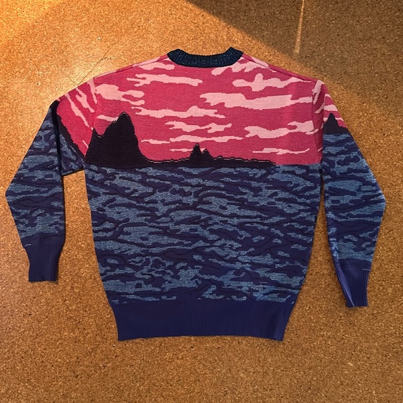 Bold Graphic Colorful Flower Eye Sweater - Picture 4 of 7